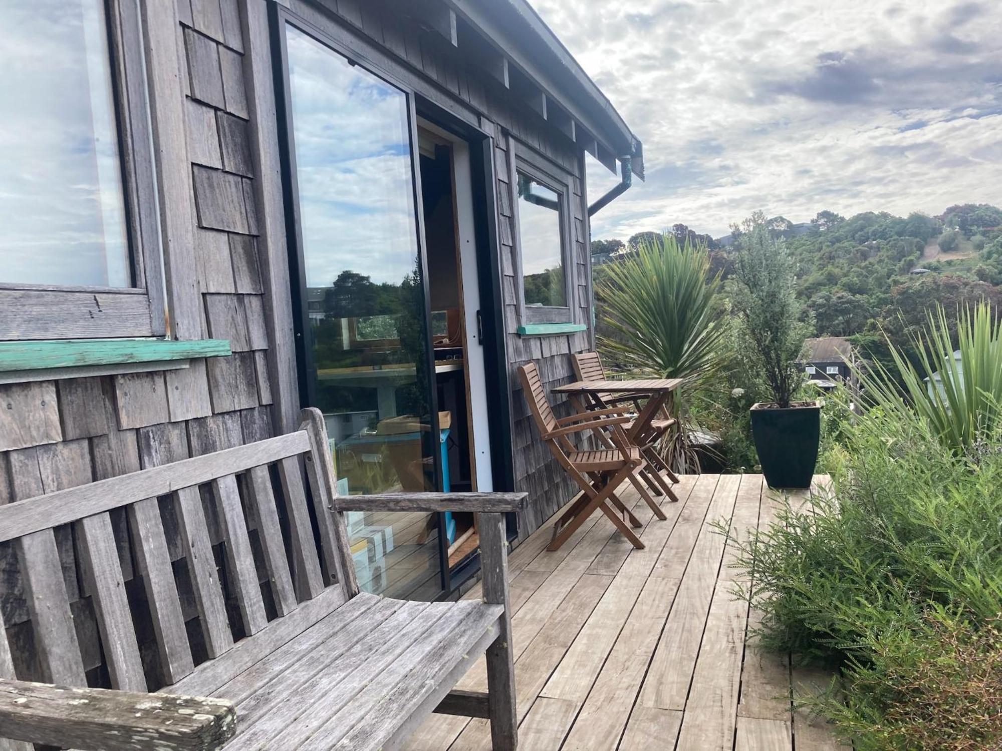 Kereru Cabin - Spectacular Seaviews, Rustic, Glamping Eco Adventure Palm Beach Екстериор снимка
